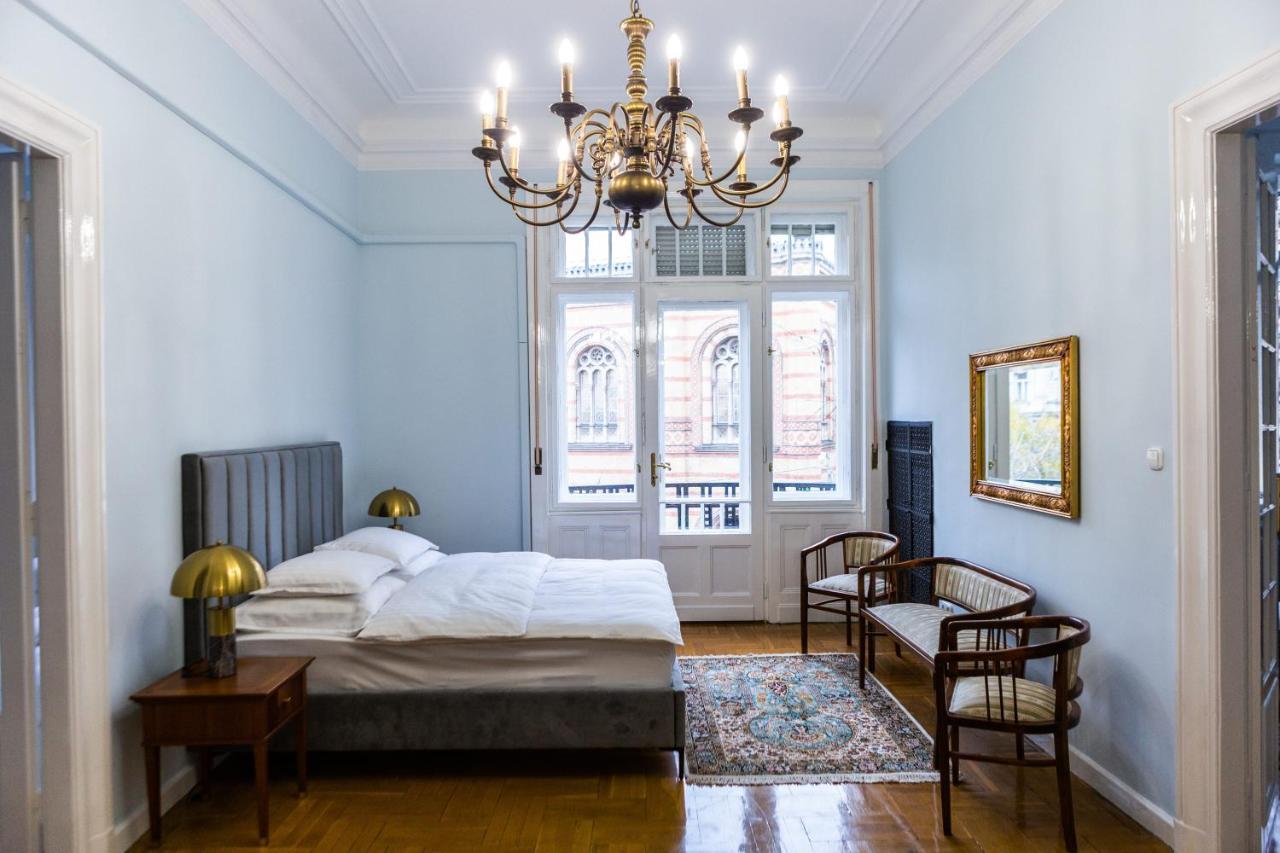Luxury Downtown 3 Bedroom By Synagoge With Beautiful View * Budapešť