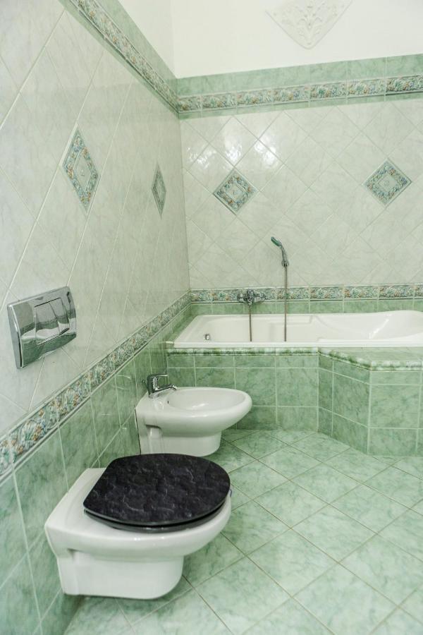 Luxury Downtown 3 Bedroom By Synagoge With Beautiful View *