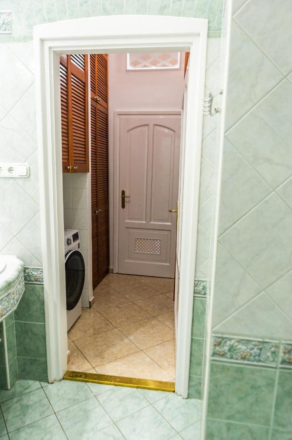 Apartmán Luxury Downtown 3 Bedroom By Synagoge With Beautiful View Budapešť